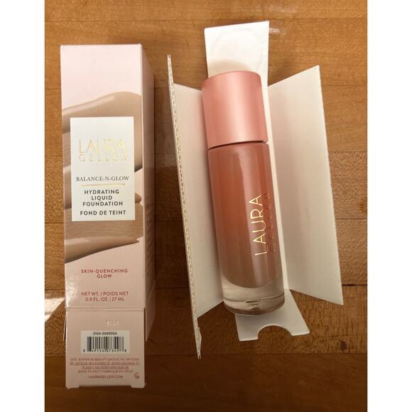 Laura Geller Balance & Glow Hydrating Liquid Foundation.9fl oz New in box Medium - Picture 2 of 7